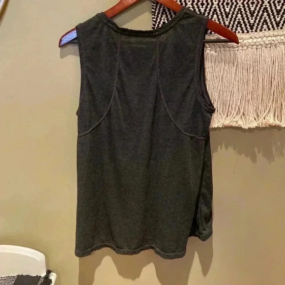 CALVIN KLEIN PERFORMANCE DARK GRAY TANK TOP SIZE M - Picture 2 of 3